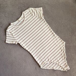 Heart & Hips Small Stripped Short Sleeve Bodysuit